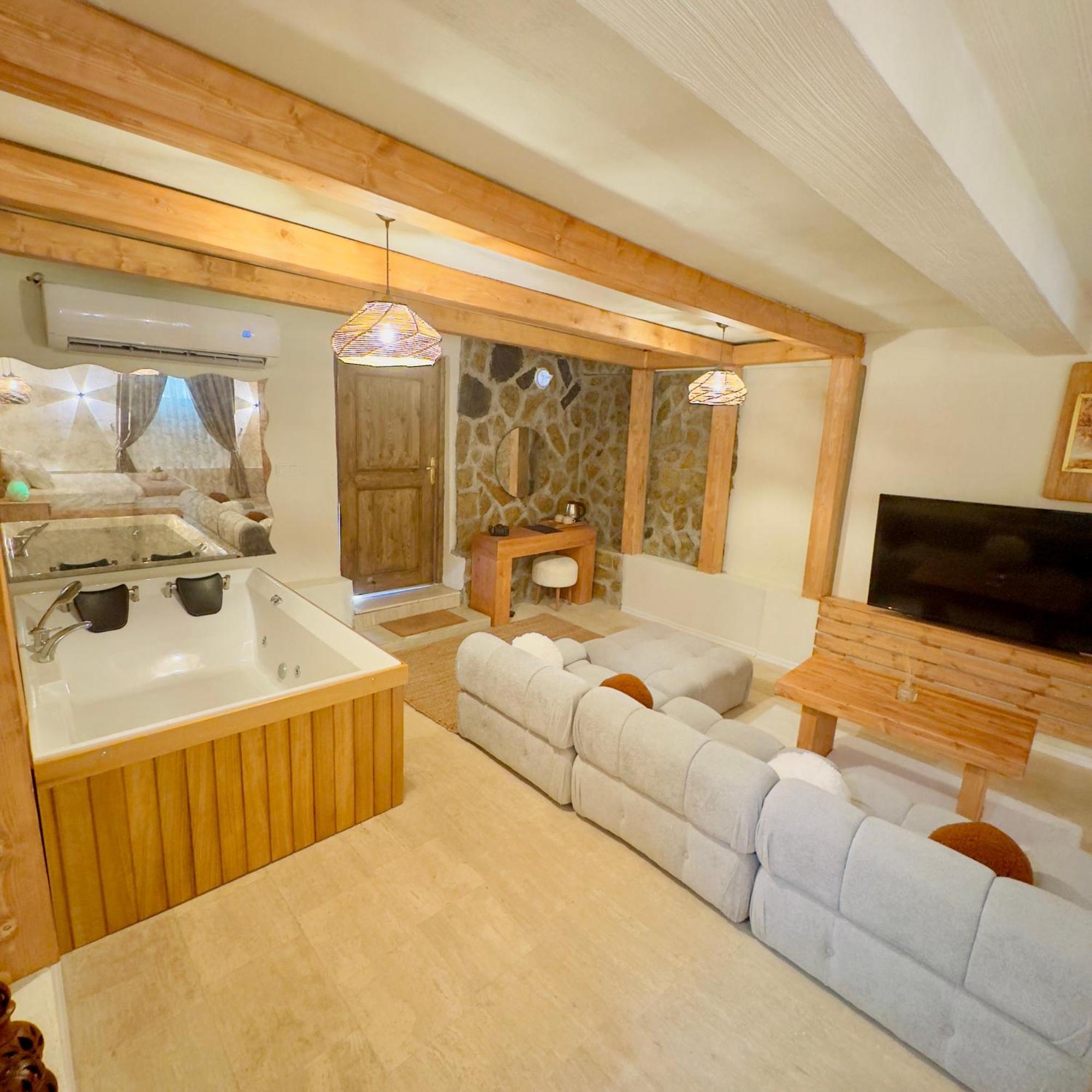 Ride And Stay Çeşme Buitenkant foto