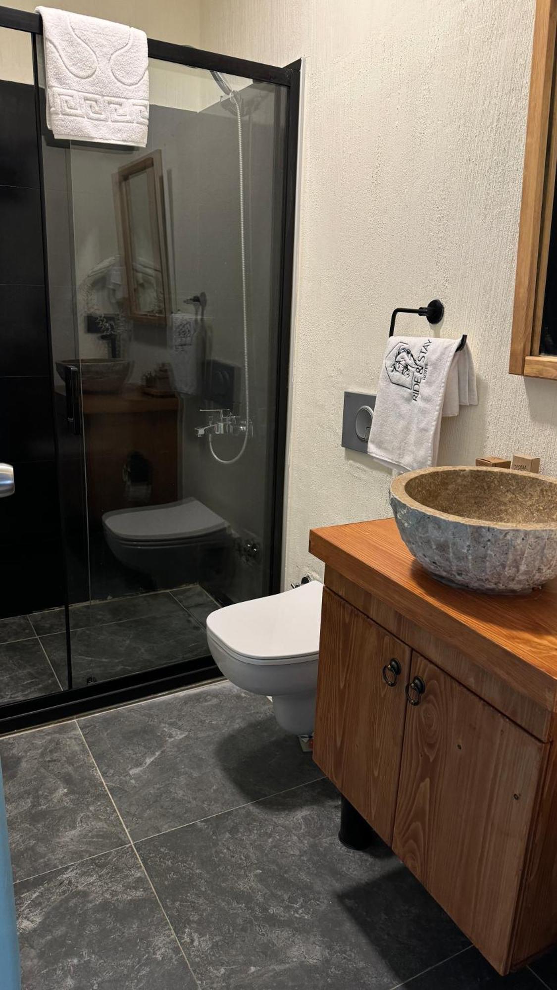 Ride And Stay Çeşme Buitenkant foto