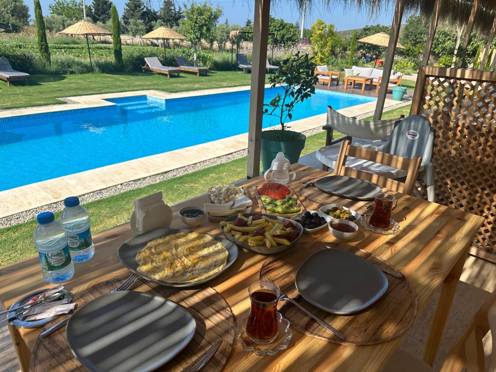 Ride And Stay Çeşme Buitenkant foto